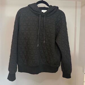 Gently Used - Women's Evereve Lindsay Quilted Hoodie in Black Size Medium